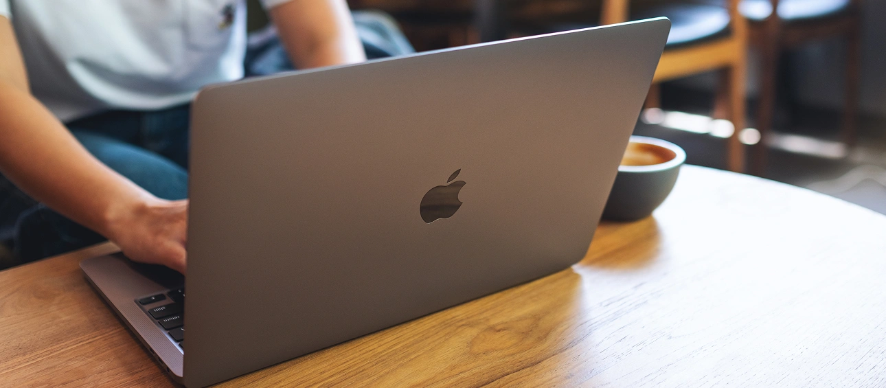 Let Your Teams Choose<br></noscript> Apple. Boost Productivity.